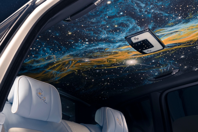 rolls-royce-cullinan-cosmos-jedinstveni-automobil-koji-slavi-beskraj-svemira-6