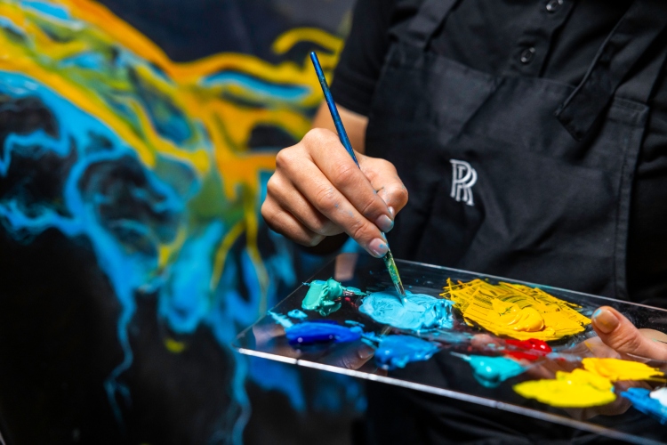 rolls-royce-cullinan-cosmos-jedinstveni-automobil-koji-slavi-beskraj-svemira-15