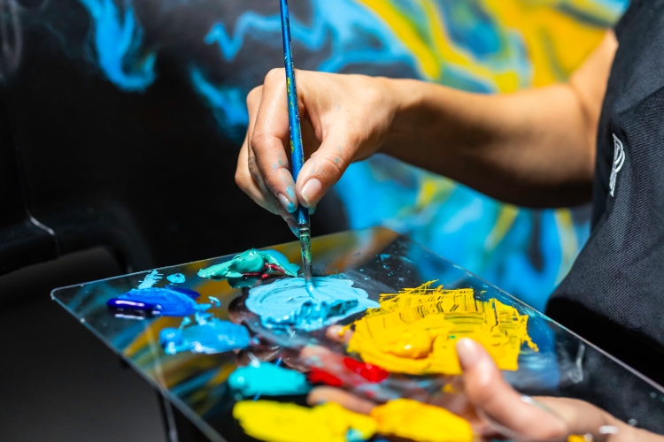 rolls-royce-cullinan-cosmos-jedinstveni-automobil-koji-slavi-beskraj-svemira-16