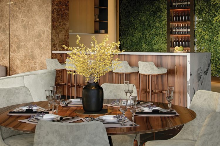 miami-beach-vila-enterijer-architecture-i-see-you-caffe-latte-namestaj-luksuzni-dnevni-boravak-2026-7