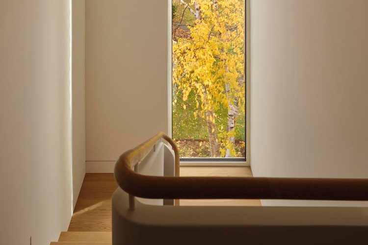 georgian-bay-beach-house-kanada-and-pierre-savremena-arhitektura-luksuzna-kuca-prirodni-materijali-2-10