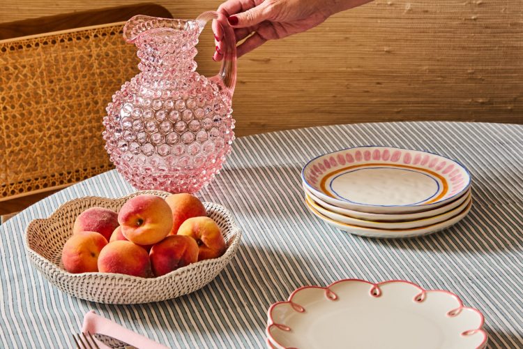 casa-by-jj-stolnjaci-i-dekoracija-stola-boje-maksimalizam-enterijer-2026-tableware-luksuz