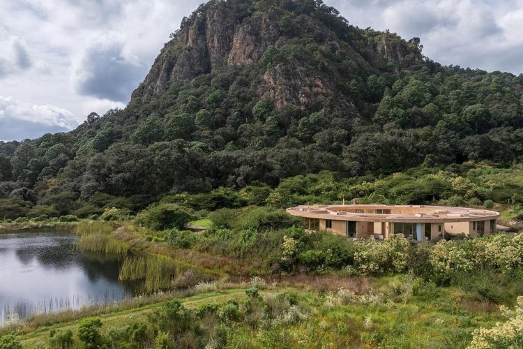 house-720-degrees-valle-de-bravo-meksiko-kruzna-kuca-odrziva-arhitektura-fernanda-canales-2