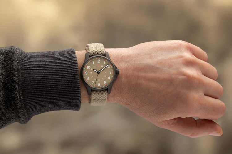 stowa-terra-fieldwatch-2026-minimalisticki-sat-outdoor-desert-forest-soil-3