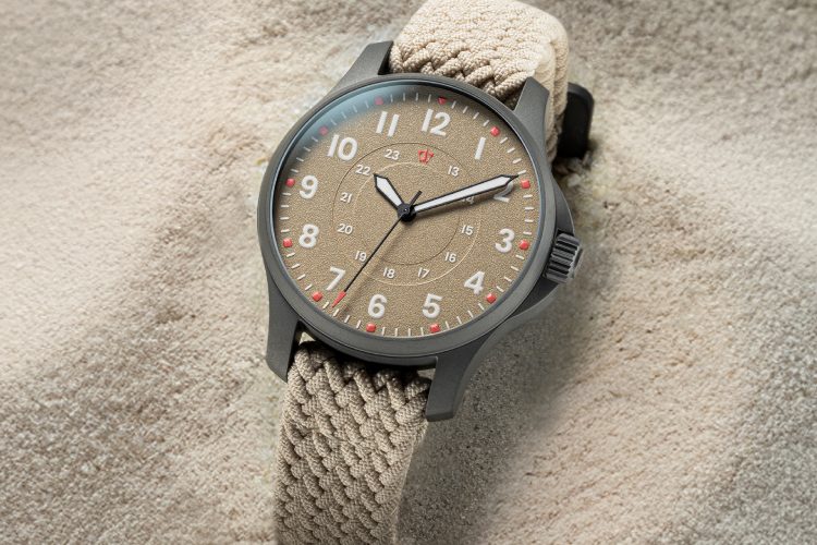 stowa-terra-fieldwatch-2026-minimalisticki-sat-outdoor-desert-forest-soil-9
