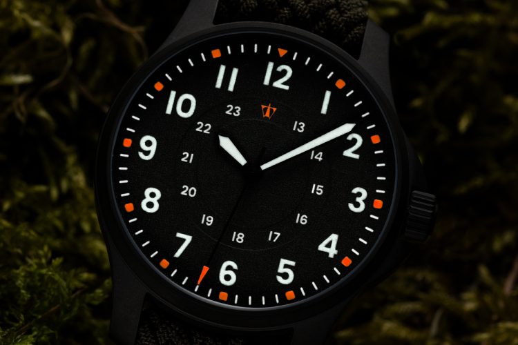 stowa-terra-fieldwatch-2026-minimalisticki-sat-outdoor-desert-forest-soil-12