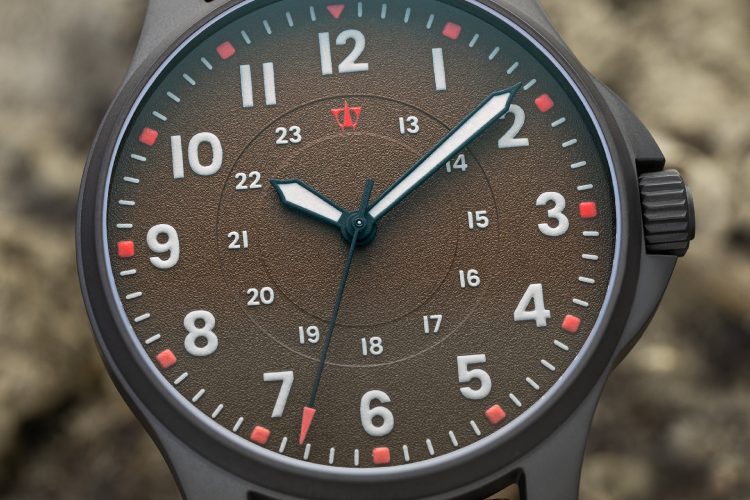 stowa-terra-fieldwatch-2026-minimalisticki-sat-outdoor-desert-forest-soil-24