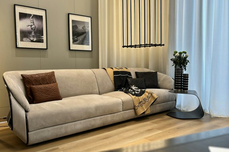 bugatti-home-2026-icon-collection-karbon-namestaj-type-21-sofa-luksuzni-enterijer-8