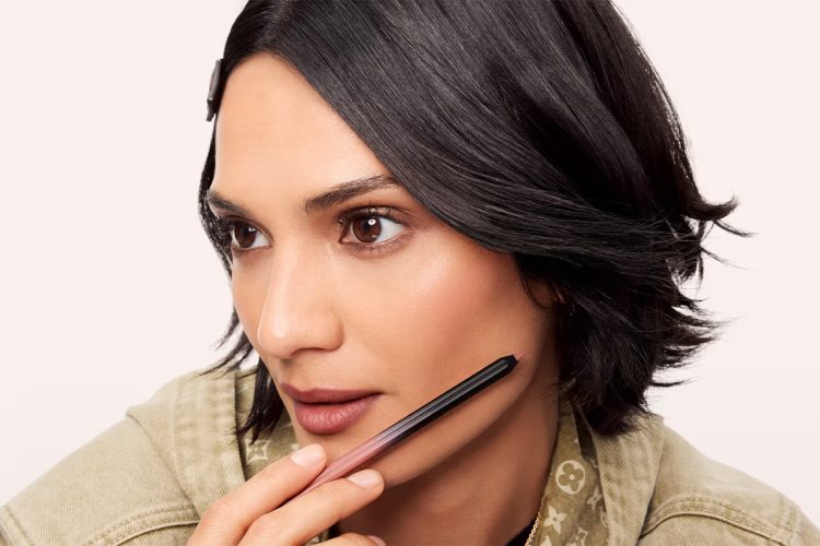 louis-vuitton-lv-crayon-pat-mekgrat-la-beaute-olovka-za-usne-luksuzna-sminka-8