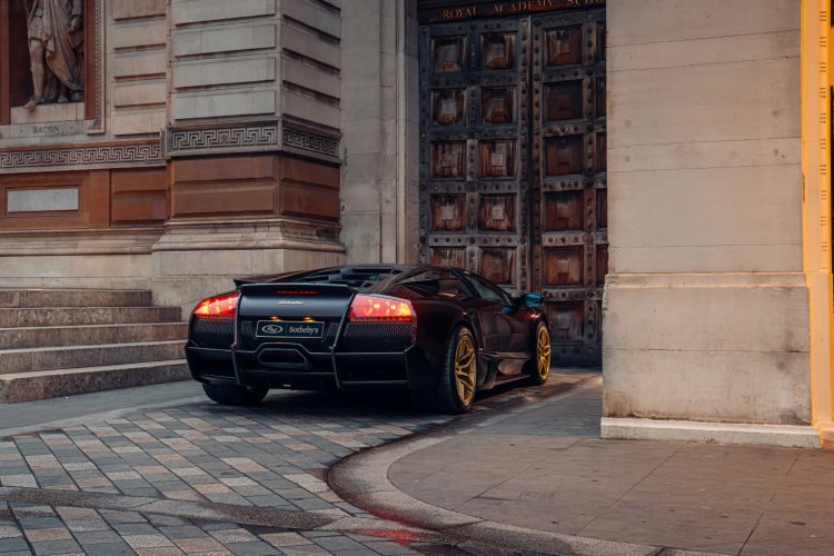 lamborghini-murcielago-lp-670-4-sv-marrone-eklipsis-manuelni-v12-aukcija-2026-21