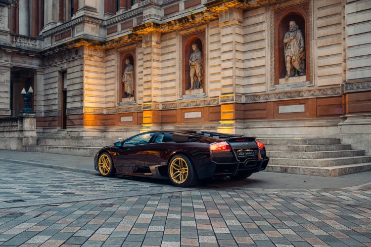 lamborghini-murcielago-lp-670-4-sv-marrone-eklipsis-manuelni-v12-aukcija-2026-39