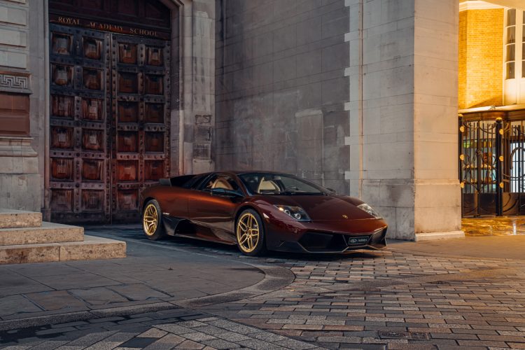 lamborghini-murcielago-lp-670-4-sv-marrone-eklipsis-manuelni-v12-aukcija-2026-40