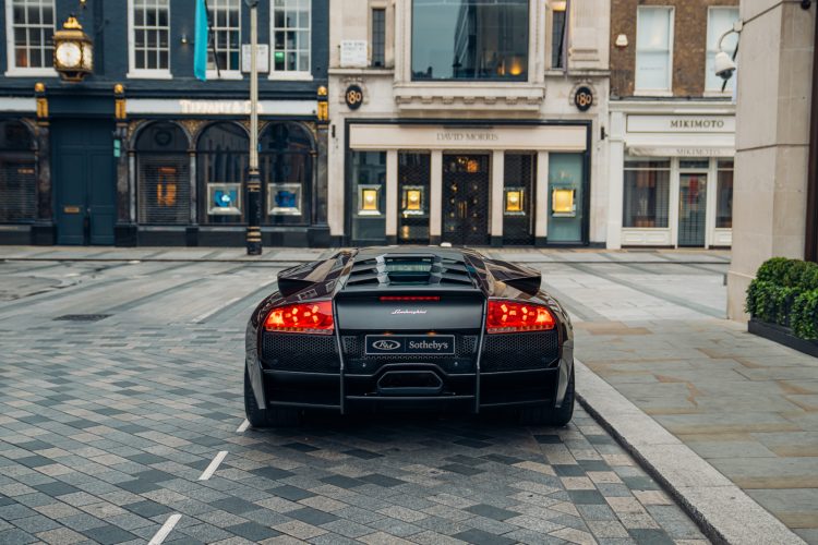 lamborghini-murcielago-lp-670-4-sv-marrone-eklipsis-manuelni-v12-aukcija-2026-41