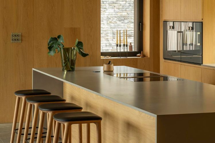porthmadog-house-strom-architects-luksuzna-obalska-kuca-severni-vels-savremena-arhitektura-2026-10