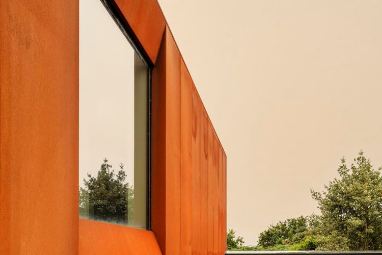porthmadog-house-strom-architects-luksuzna-obalska-kuca-severni-vels-savremena-arhitektura-2026-15