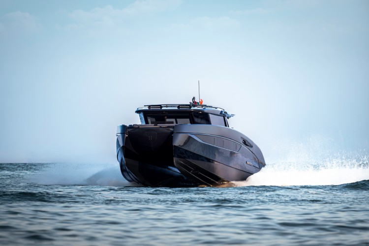 brabus-ultima-55-sunreef-luksuzni-katamaran-jahta-2026-6