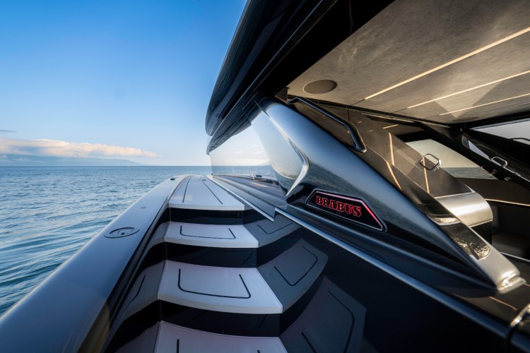 brabus-ultima-55-sunreef-luksuzni-katamaran-jahta-2026-14
