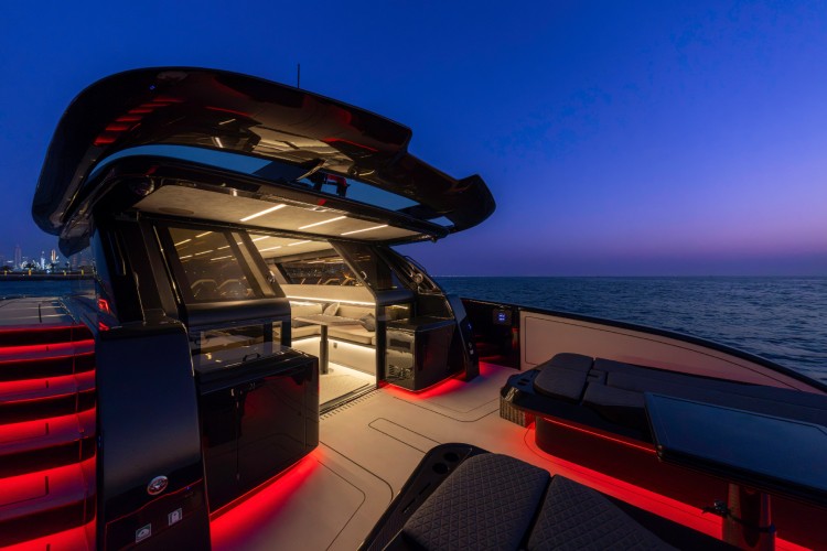 brabus-ultima-55-sunreef-luksuzni-katamaran-jahta-2026-21
