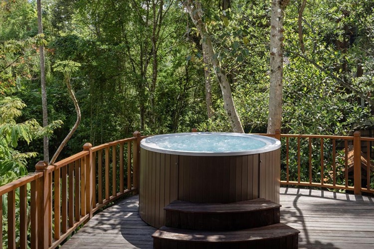 the-kayon-resort-ubud-luksuzne-vile-bali-6