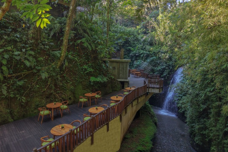 the-kayon-resort-ubud-luksuzne-vile-bali-3