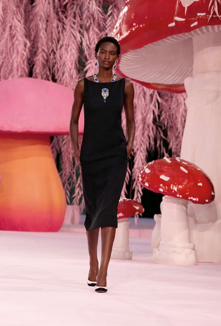 chanel-haute-couture-proleceleto-2026-poetski-let-u-dusu-visoke-mode-17