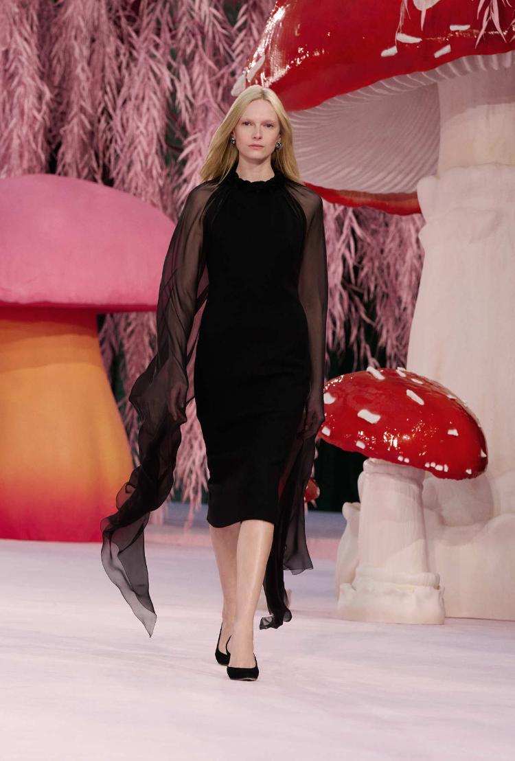 chanel-haute-couture-proleceleto-2026-poetski-let-u-dusu-visoke-mode-26