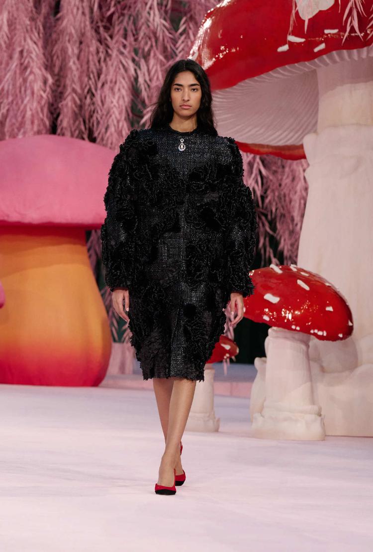 chanel-haute-couture-proleceleto-2026-poetski-let-u-dusu-visoke-mode-29