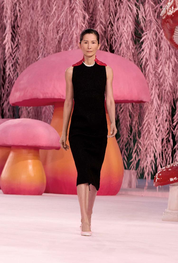 chanel-haute-couture-proleceleto-2026-poetski-let-u-dusu-visoke-mode-32
