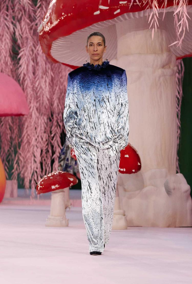 chanel-haute-couture-proleceleto-2026-poetski-let-u-dusu-visoke-mode-49