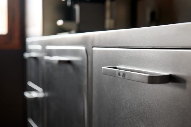 abimis-ego-u-veneciji-nerdajuci-celik-kao-savremeni-izraz-dizajnerske-kulture-4