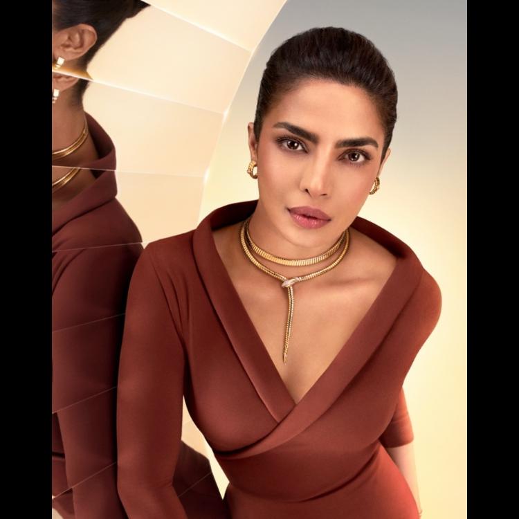 en-hatavej-i-prijanka-copra-dzonas-u-znaku-serpenti-bvlgari-slavi-moc-zavodljive-ikone-1