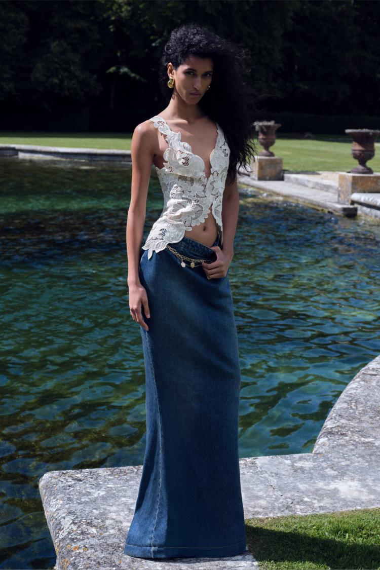elie-saab-resort-2027-kolekcija-koja-brise-granicu-izmedu-dnevne-elegancije-i-vecernjeg-glamura-15