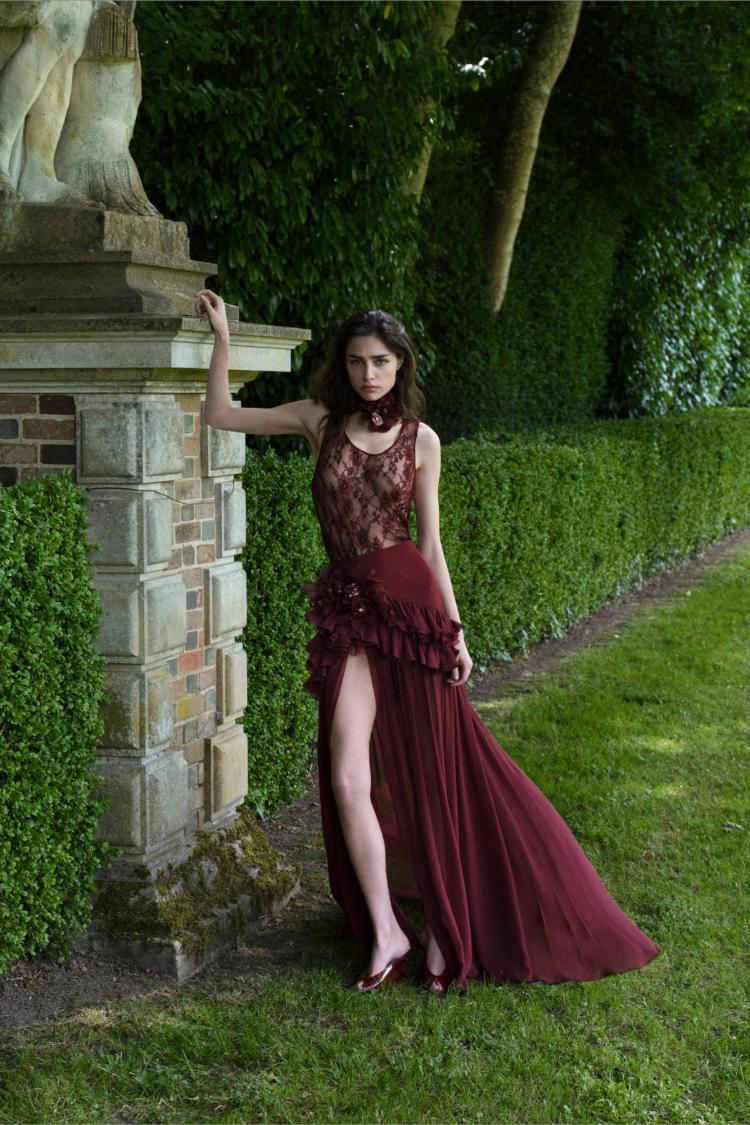 elie-saab-resort-2027-kolekcija-koja-brise-granicu-izmedu-dnevne-elegancije-i-vecernjeg-glamura-49