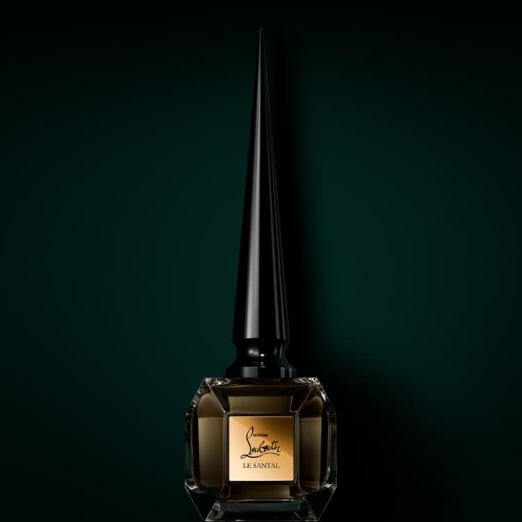 christian-louboutin-fetiche-le-santal-christian-louboutin-parfem-fetiche-le-santal-luksuzni-parfemi-christian-louboutin-beaute-sandalovina-niche-parfemi-skin-s-4