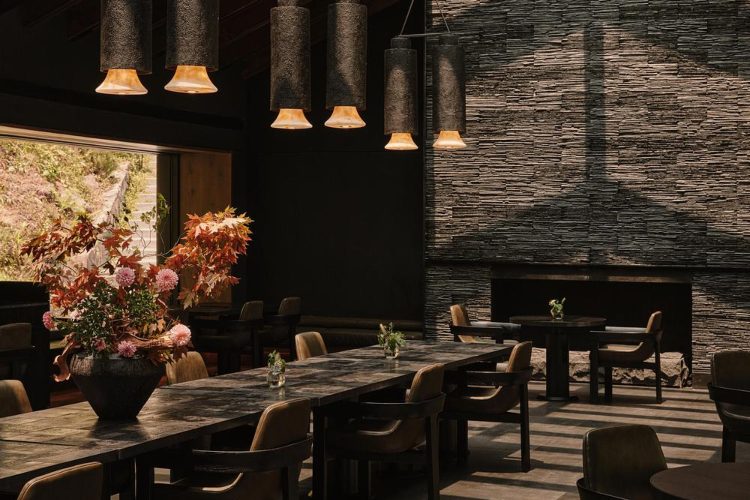 zoland-emei-resort-kina-studio-j-bridgland-luksuzni-planinski-resort-savremena-arhitektura-2025-9