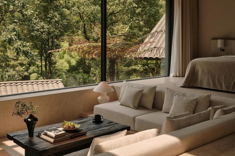 zoland-emei-resort-kina-studio-j-bridgland-luksuzni-planinski-resort-savremena-arhitektura-2025-12