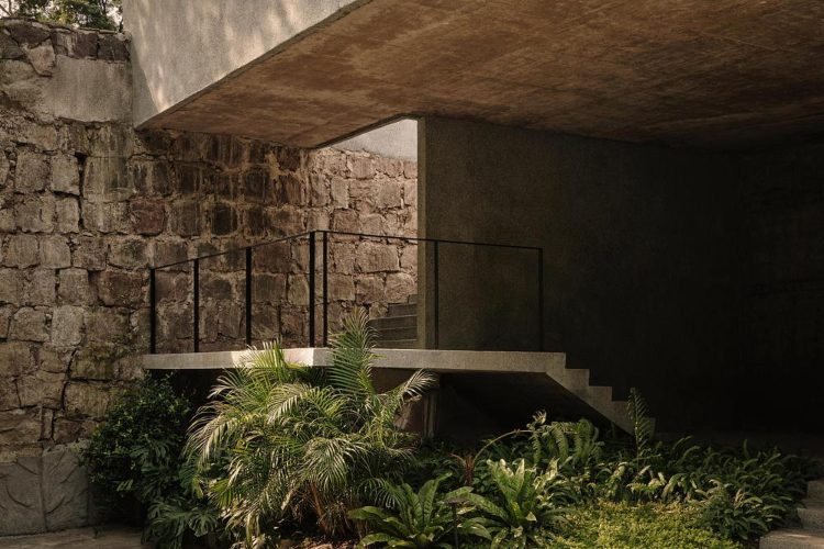 zoland-emei-resort-kina-studio-j-bridgland-luksuzni-planinski-resort-savremena-arhitektura-2025-21