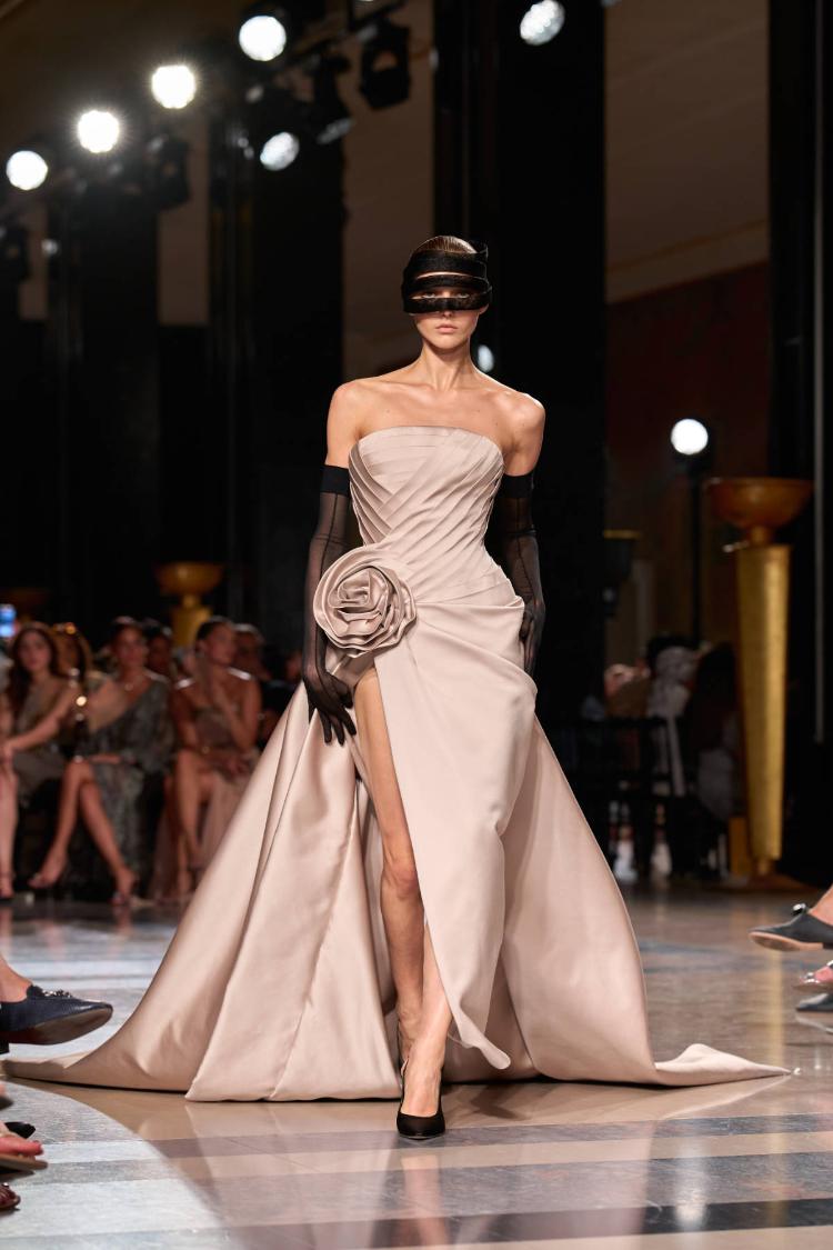 elie-saab-haute-couture-jesen-zima-2026-2027-the-ball-of-untamed-dreams-luksuzna-moda-modna-revija-8