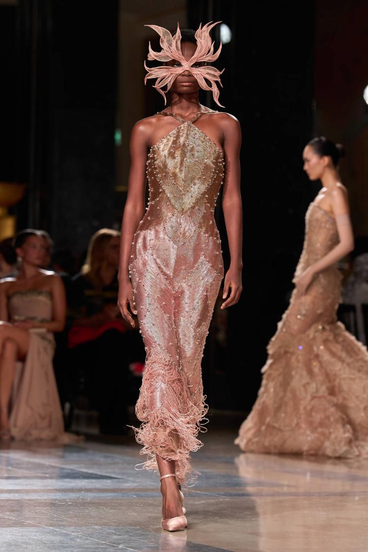elie-saab-haute-couture-jesen-zima-2026-2027-the-ball-of-untamed-dreams-luksuzna-moda-modna-revija-29