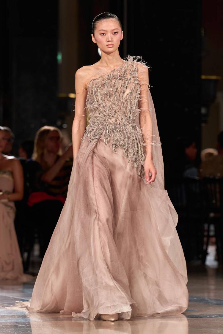 elie-saab-haute-couture-jesen-zima-2026-2027-the-ball-of-untamed-dreams-luksuzna-moda-modna-revija-34