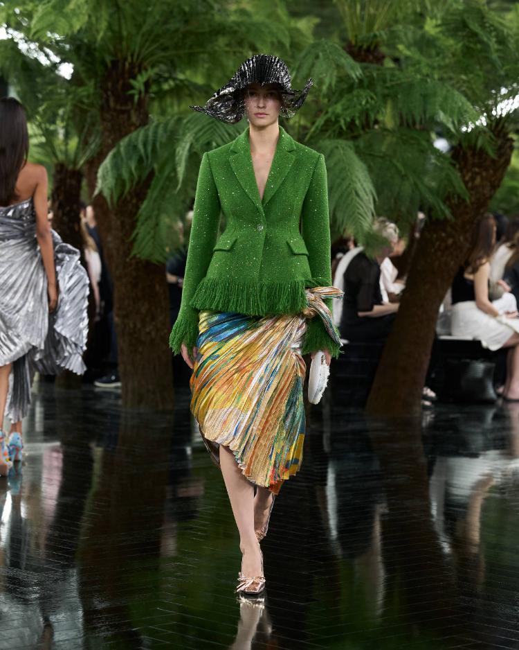 dior-haute-couture-jesen-zima-2026-2027-jonathan-anderson-skulpturalna-moda-modna-revija-9