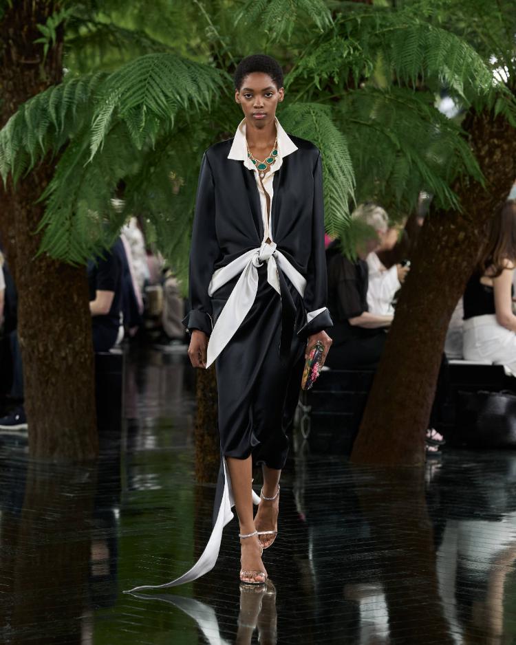 dior-haute-couture-jesen-zima-2026-2027-jonathan-anderson-skulpturalna-moda-modna-revija-23