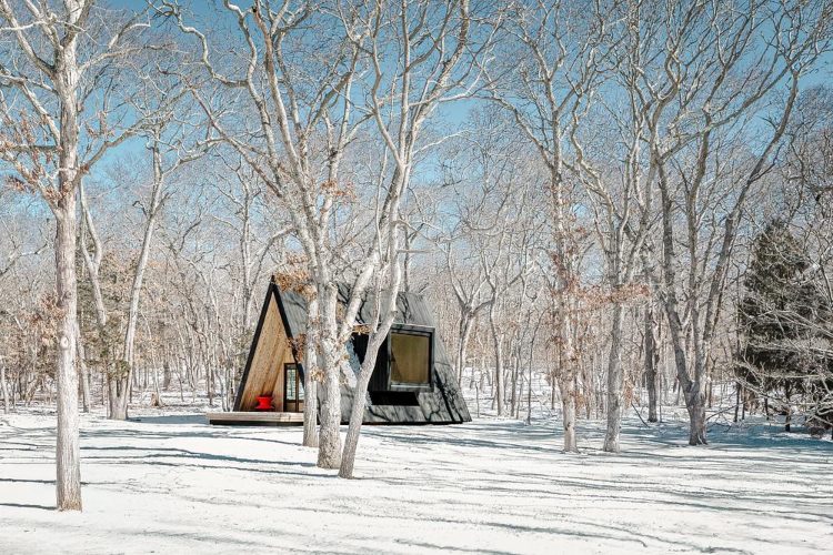 woods-retreat-be-design-east-hampton-a-frame-luksuzna-rezidencija-wellness-arhitektura-2026-12