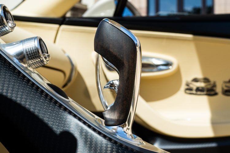 bugatti-w16-mistral-poslednji-primerak-w16-tourbillon-2026-hiperautomobil-10
