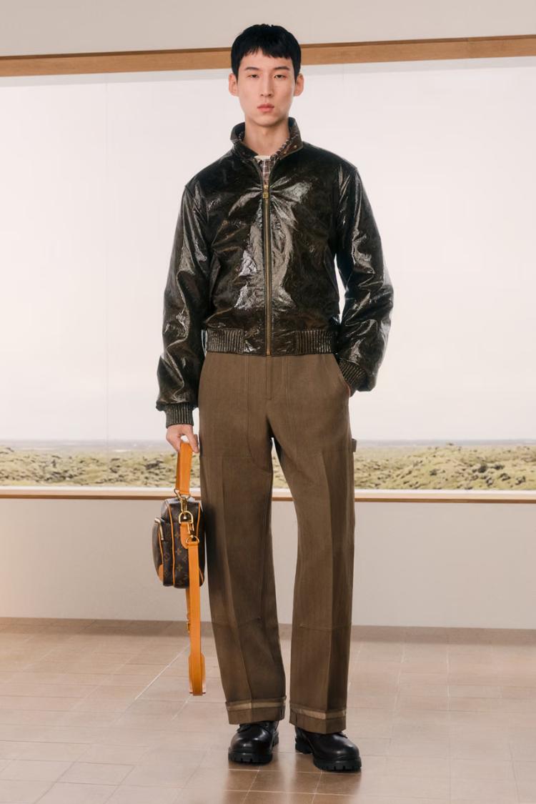 louis-vuitton-jesen-2027-farel-vilijams-muska-kapsul-kolekcija-damier-luksuzna-moda-11