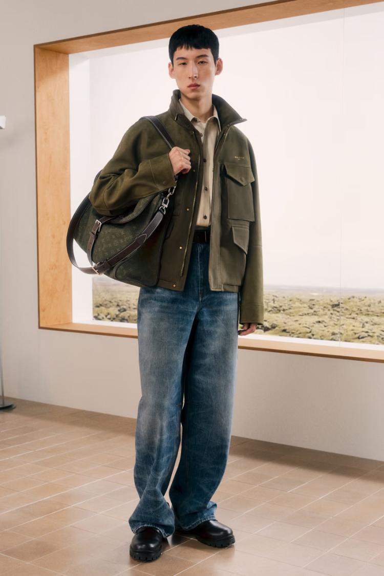 louis-vuitton-jesen-2027-farel-vilijams-muska-kapsul-kolekcija-damier-luksuzna-moda-31