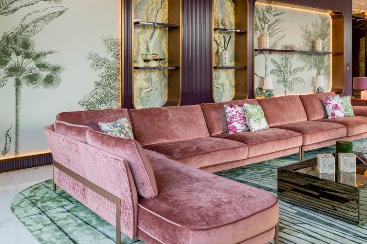 opera-contemporary-villa-adele-dubai-luksuzni-enterijer-italijanski-namestaj-2025-3
