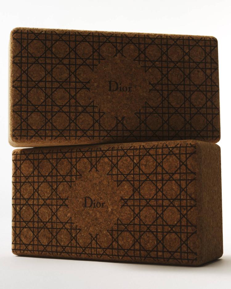 dior-maison-haute-wellness-kolekcija-yoga-mat-pilates-ring-luksuzni-wellness-2026-12
