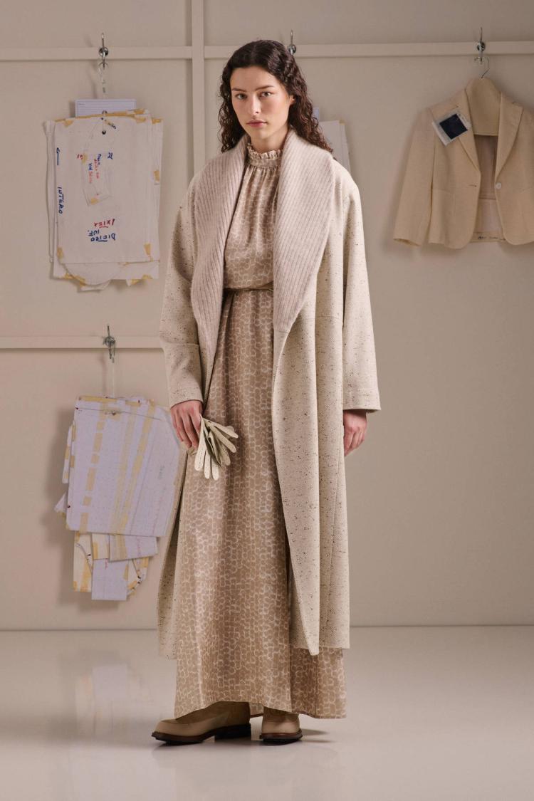 kiton-fw26-27-zenska-kolekcija-kasmir-kaput-luksuzna-moda-italijanska-elegancija-8