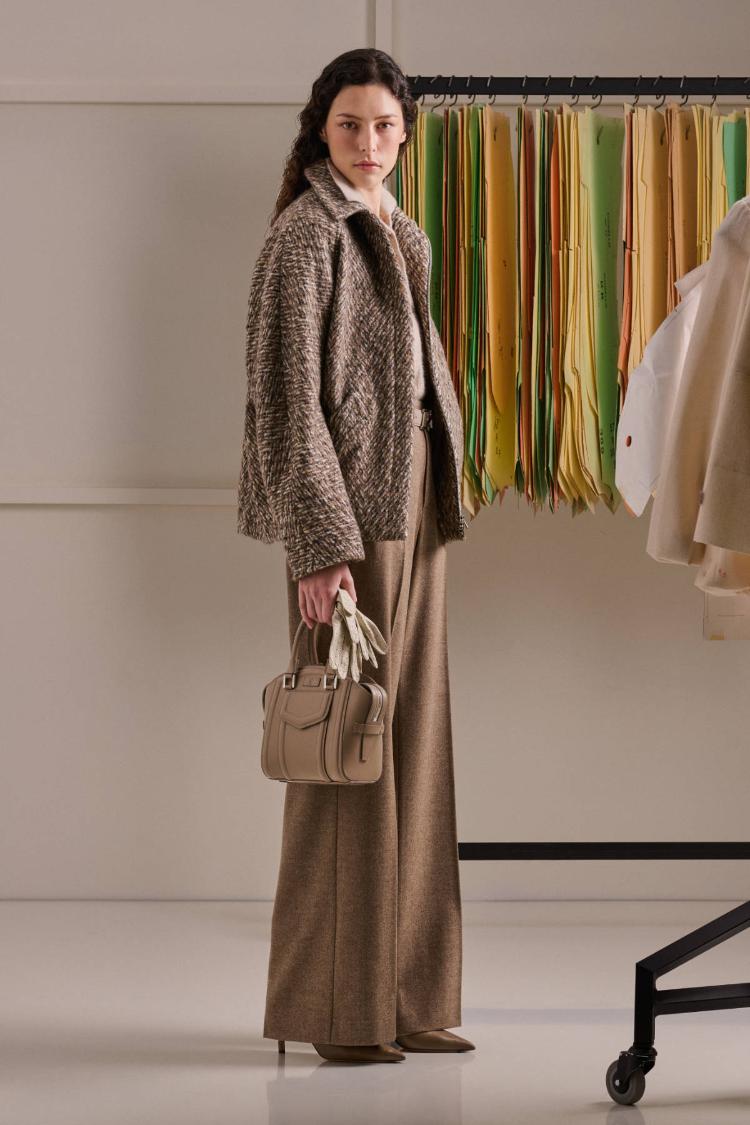 kiton-fw26-27-zenska-kolekcija-kasmir-kaput-luksuzna-moda-italijanska-elegancija-2